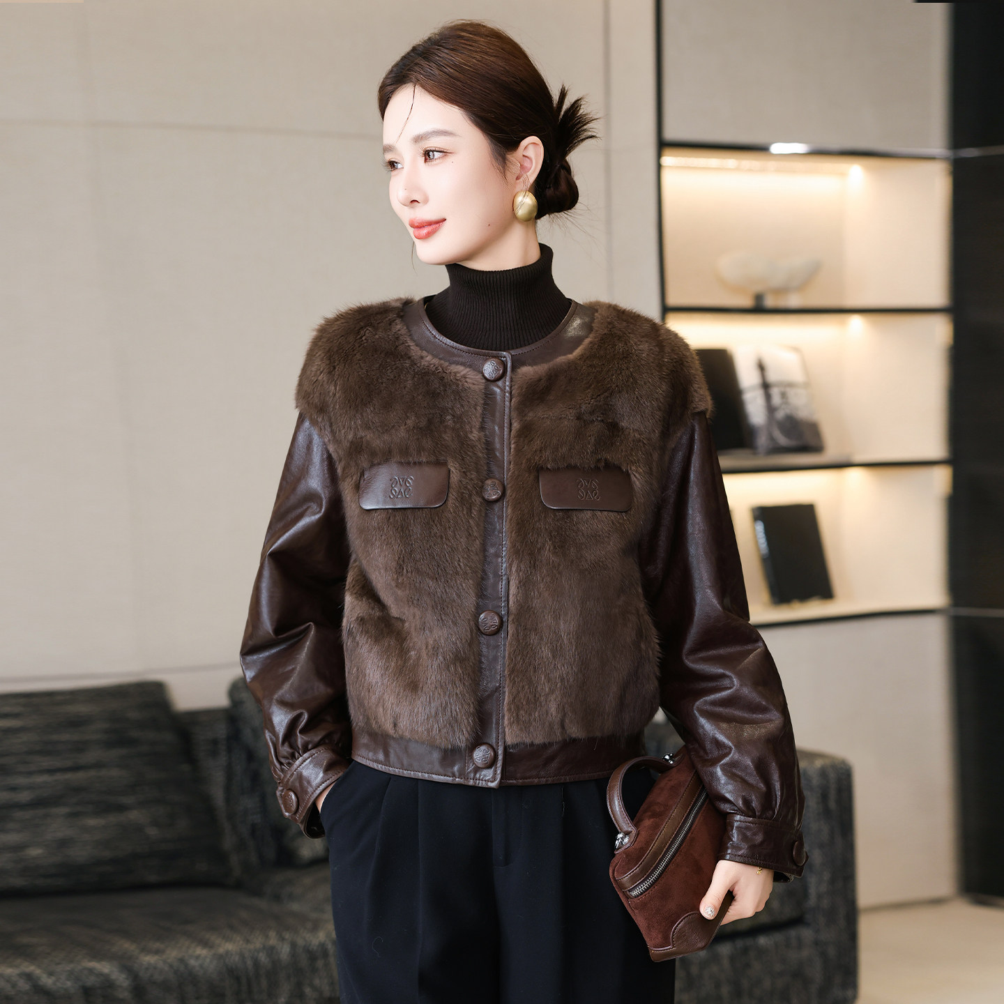 真皮皮衣女短款拼接青根貂2025冬季新款绵羊皮羽绒服夹克皮草外套,女装/女士精品,皮衣,淘宝优惠券,粉丝福利购,淘宝优惠卷