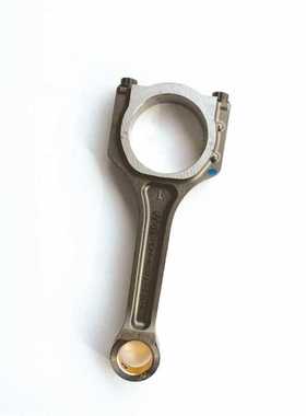 235102G430 23510-2G440 新胜达2.0T连杆