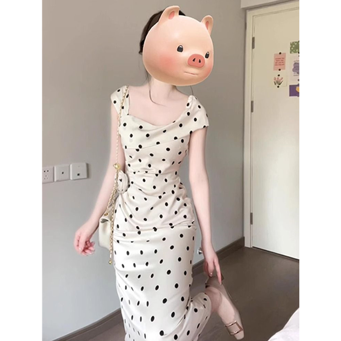 法式高级感白色波点连衣裙子女2025新款爆款夏季气质收腰包臀长裙