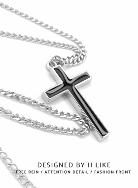 黑色十字架嘻哈钛钢项链吊坠蹦迪简约潮男hiphop街头不掉色卫衣链
