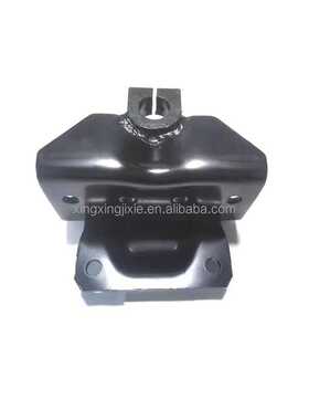 54231-Z5011 卡车零件弹簧支架有大孔 28 毫米和小孔 14.5 毫米