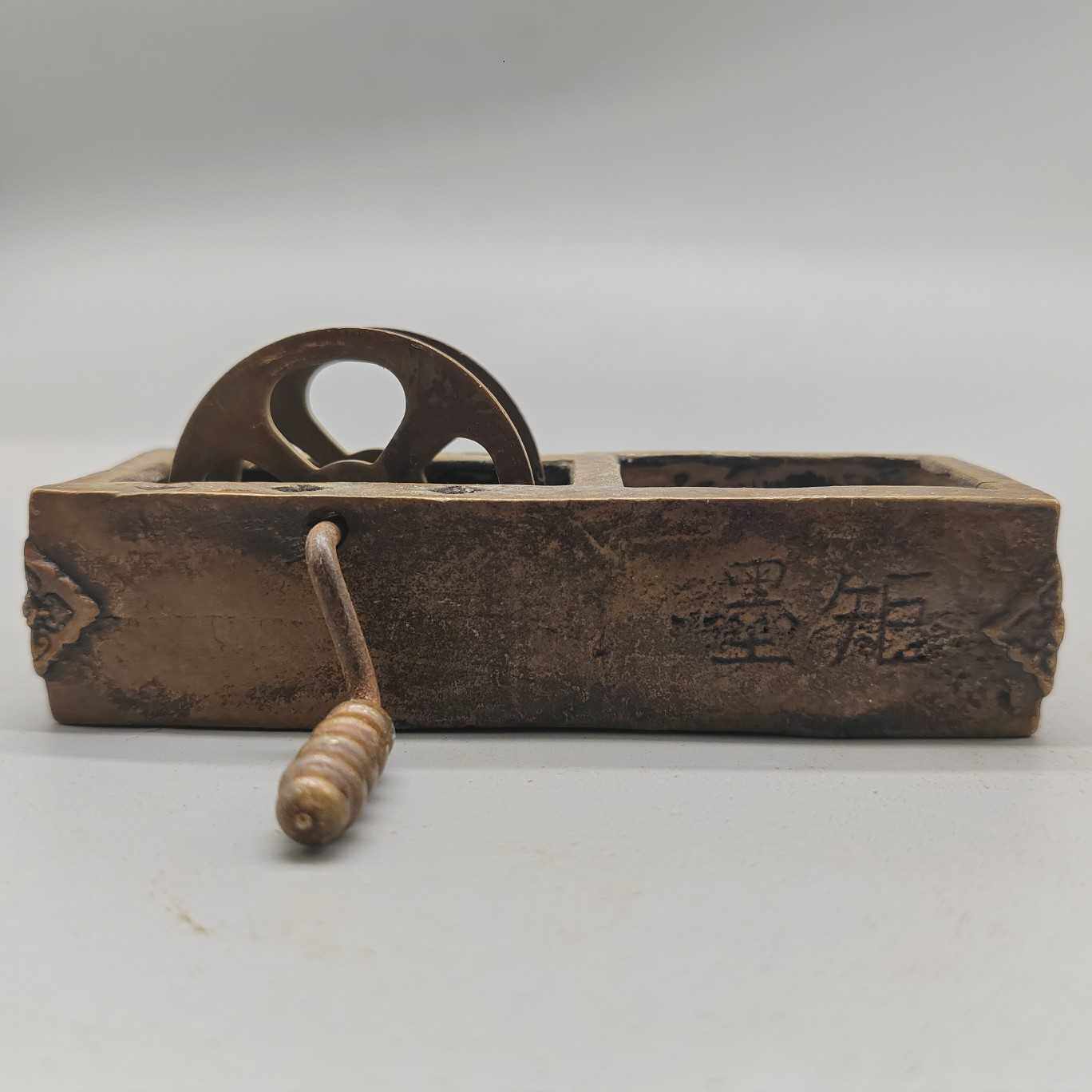 仿古做旧古玩收藏铜墨斗摆件复古纯铜仿民国古董墨斗收藏工艺品