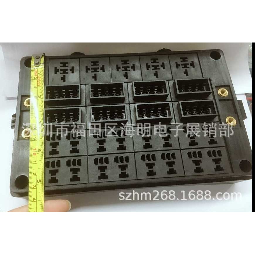 34路电源保险盒分配器总成 21汽车改装保险丝控制盒开关控制总成