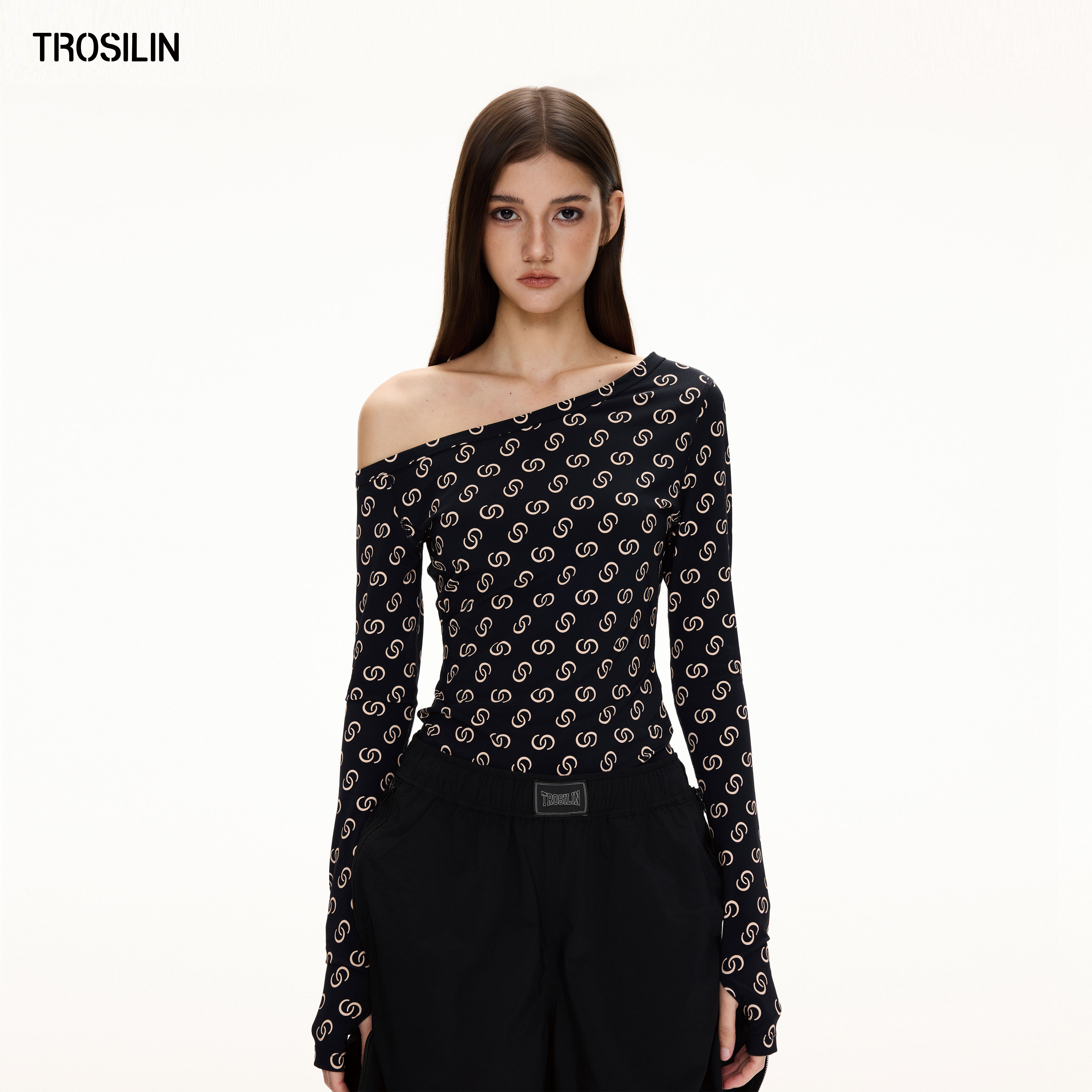 2025早秋新品满花斜肩T恤