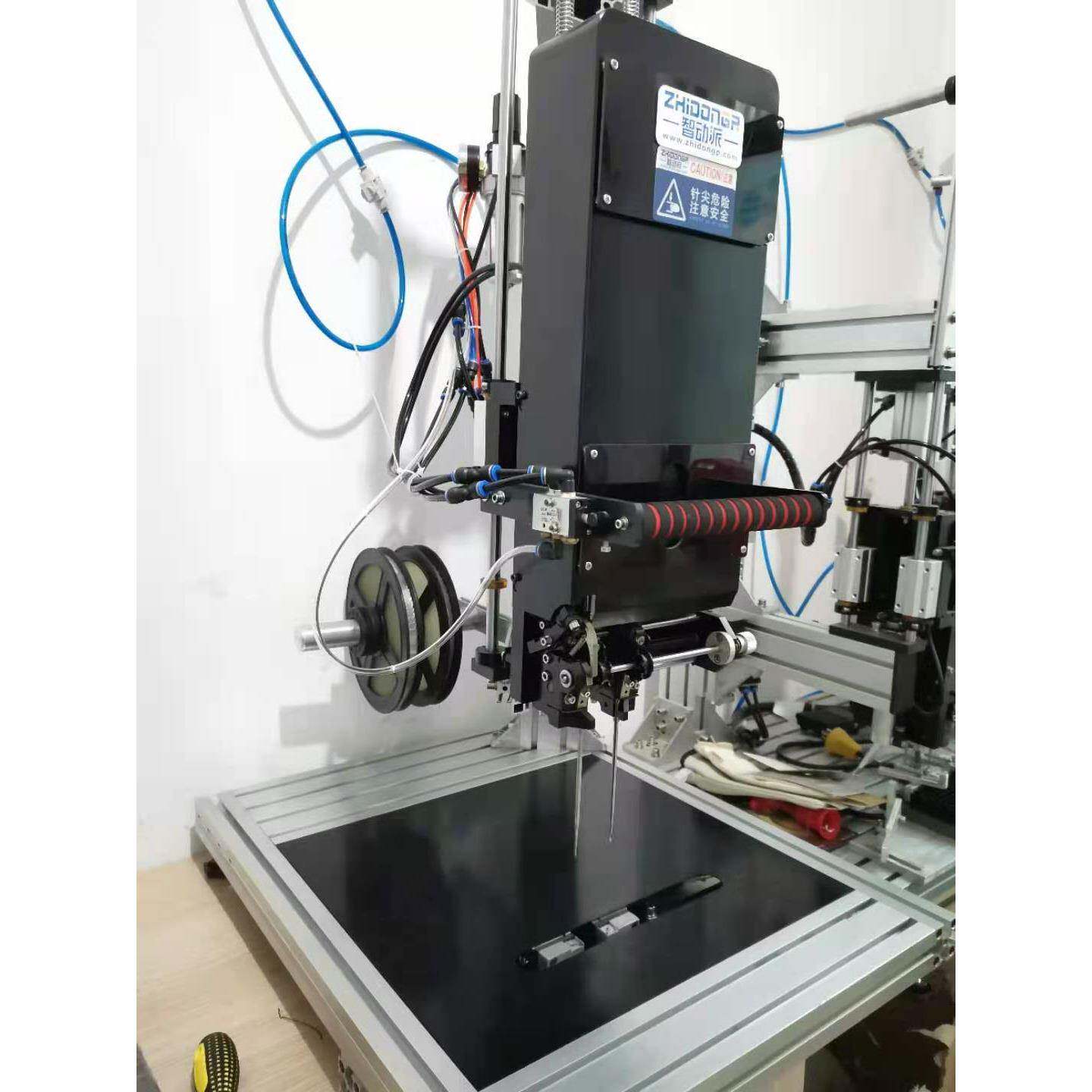 梯形胶针机弹性捆绑板固定胶片扎带机玩具小五金带垫片胶钉机