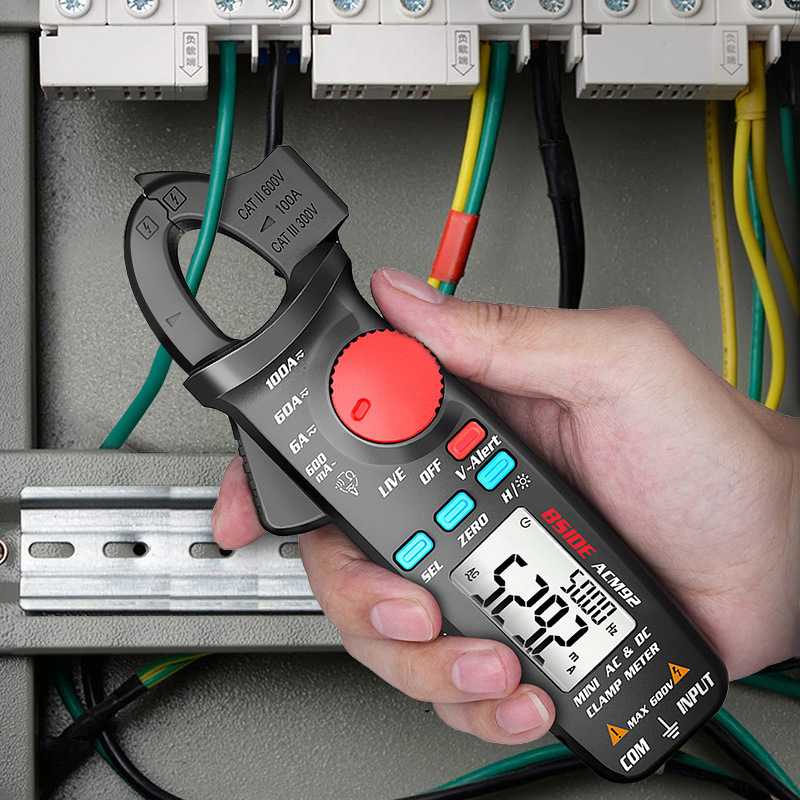 BSIDE数字交直流钳形表ACM92电流电压万用表漏电检测电工汽修钳表
