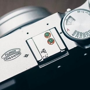 适用佳能尼康zf索尼热靴盖富士XT5 XT4 XT30 x100vi快门按钮键帽