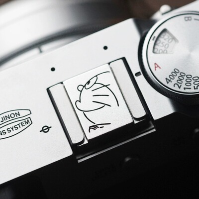 适用佳能R10/R8尼康Z9/Z8/Z72 富士XPRO3/XT5/XT4通用热靴盖黄铜