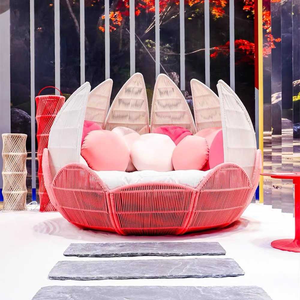 户外休闲藤竹沙发别墅庭院旅游区景点室外躺椅家具防水防晒设计师