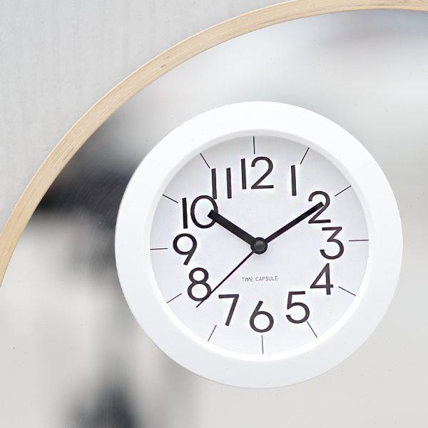 个性简约现代浴室钟防水静音家用厨房钟表时尚吸盘创意迷你小挂钟