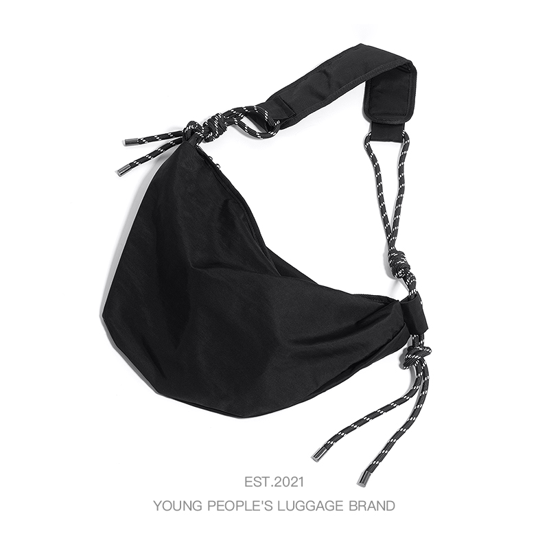 INTHESOUTH潮牌小众大容量运动学生背包男日系轻便斜挎包女旅行包