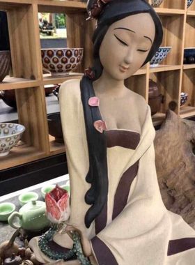石湾陶持莲荷花仕女陶瓷创意摆件手工红木家具茶庄办公室装饰陈设