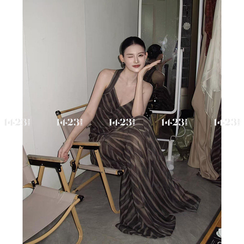 1423【暮色流云】100%桑蚕丝深灰吊带条纹长裙垂坠显瘦鱼尾连衣裙