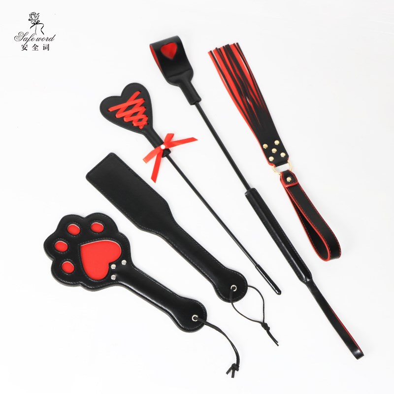 sp皮拍马鞭小圈实践工具惩罚教拍鞭子情侣升温玩具爱心手拍快乐鞭