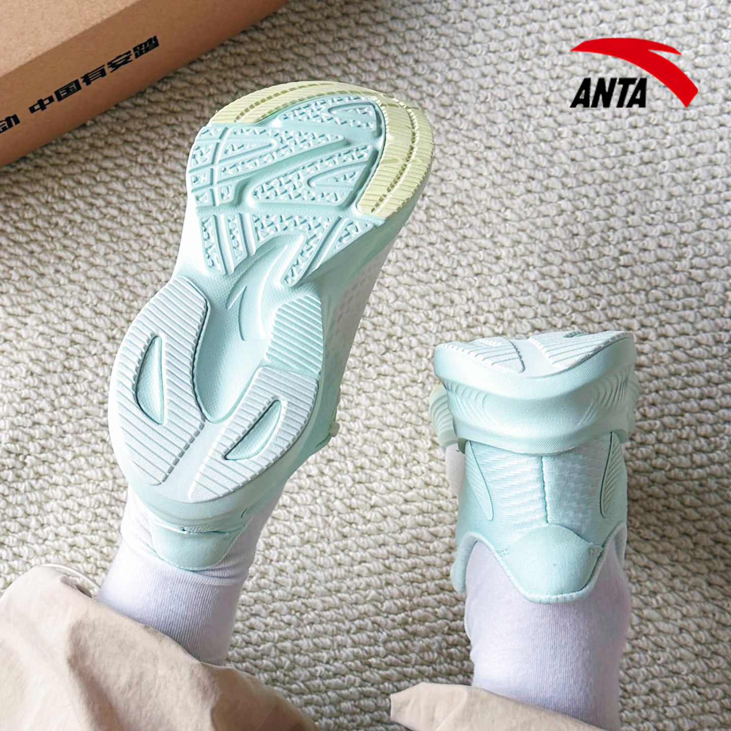 安踏女鞋毒刺7代跑步鞋软底轻便2026新品女款厚底透气女士运动鞋