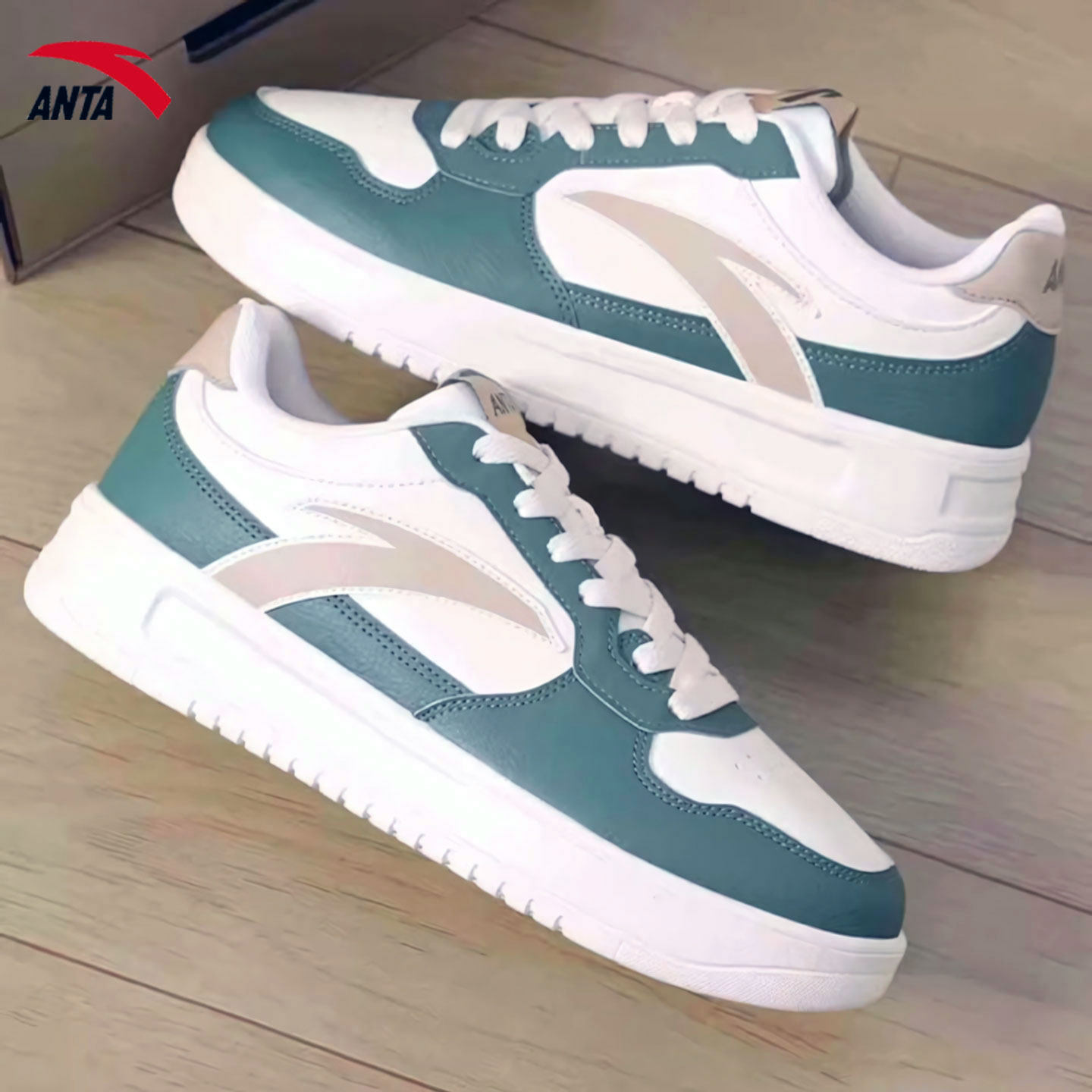 安踏板鞋男款官方正品软底轻便鞋子男鞋复古跑步鞋男士运动休闲鞋