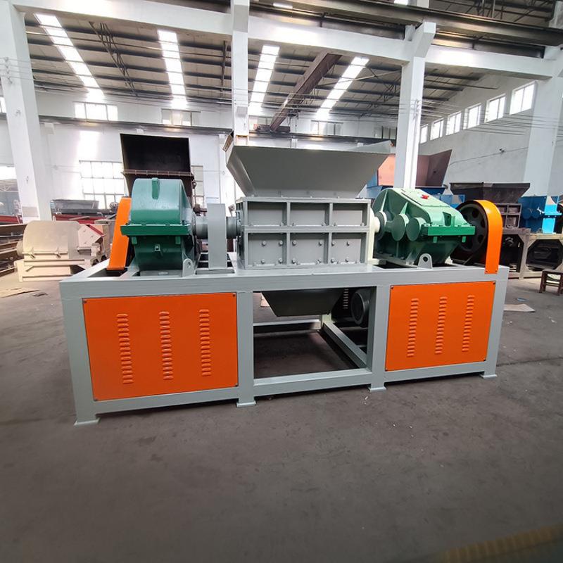 废旧金属易拉罐撕碎设备塑料托盘橡胶破碎机管材木材双轴撕碎机