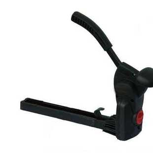 荣县纸箱手动钉箱机四川手持式纸箱封口打钉机肇东手提气动钉箱机