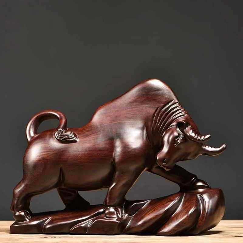 牛摆件黑檀木雕华尔街生肖牛家饰办公室实木雕刻品送礼品厂家直销