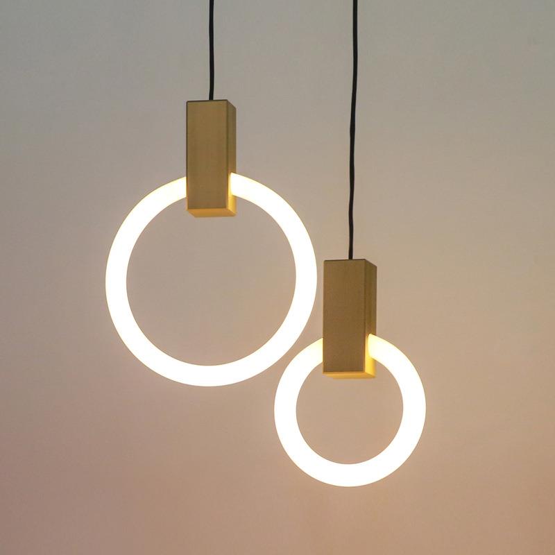 北欧样板房客厅别墅餐厅卧室床灯头组合个性光环旋转楼梯圆环吊灯