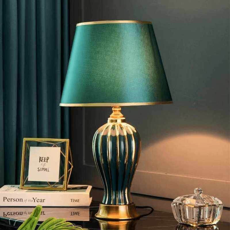 TC203墨绿色陶瓷台灯