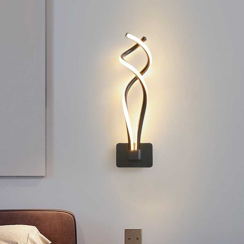 壁灯新款跨境现代极简客厅楼梯卧室灯创意床头长线灯灯饰中山灯具