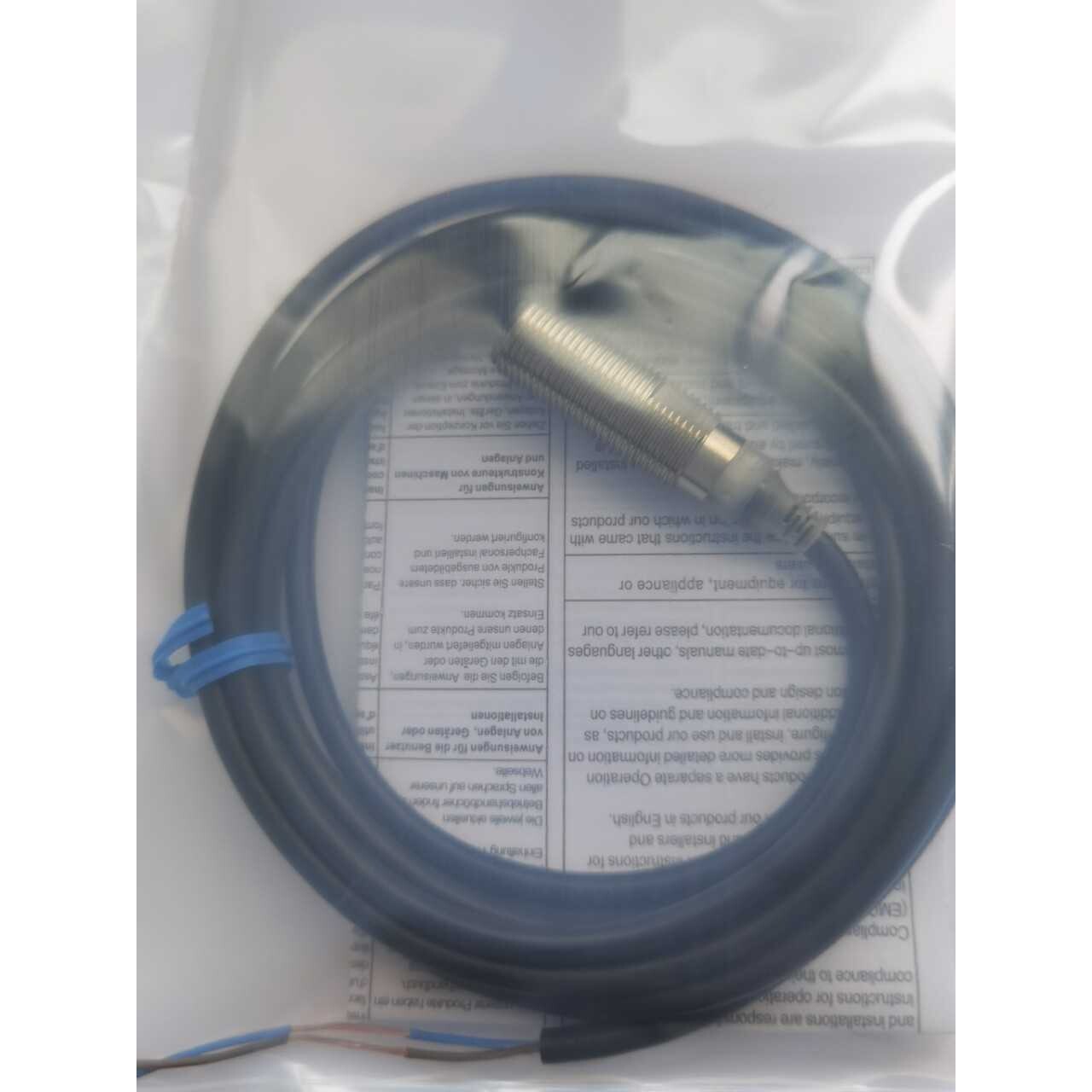 按近开关 限位开关 E2E-X7D112 长距离检测 双色灯