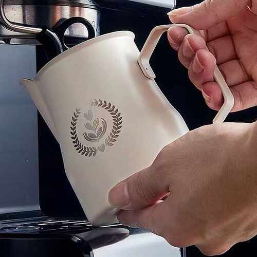 拉花杯304不锈钢拉花缸咖啡拉花缸尖嘴奶泡杯咖啡工具一缸两用
