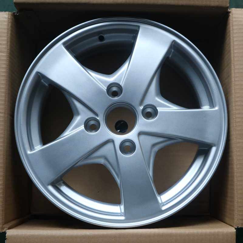 15寸适用于奇瑞A5铝合金轮毂原装替换奇瑞E5旗云风云2钢圈胎铃