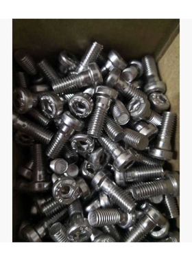 供应 304不锈钢DIN6912内六角圆柱头带导向孔螺钉M8*20