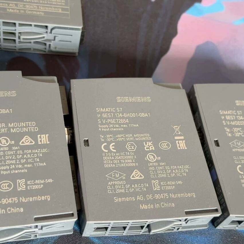 议价PLC6ES7134-6HD01-0BA1议价拍，成色全新如