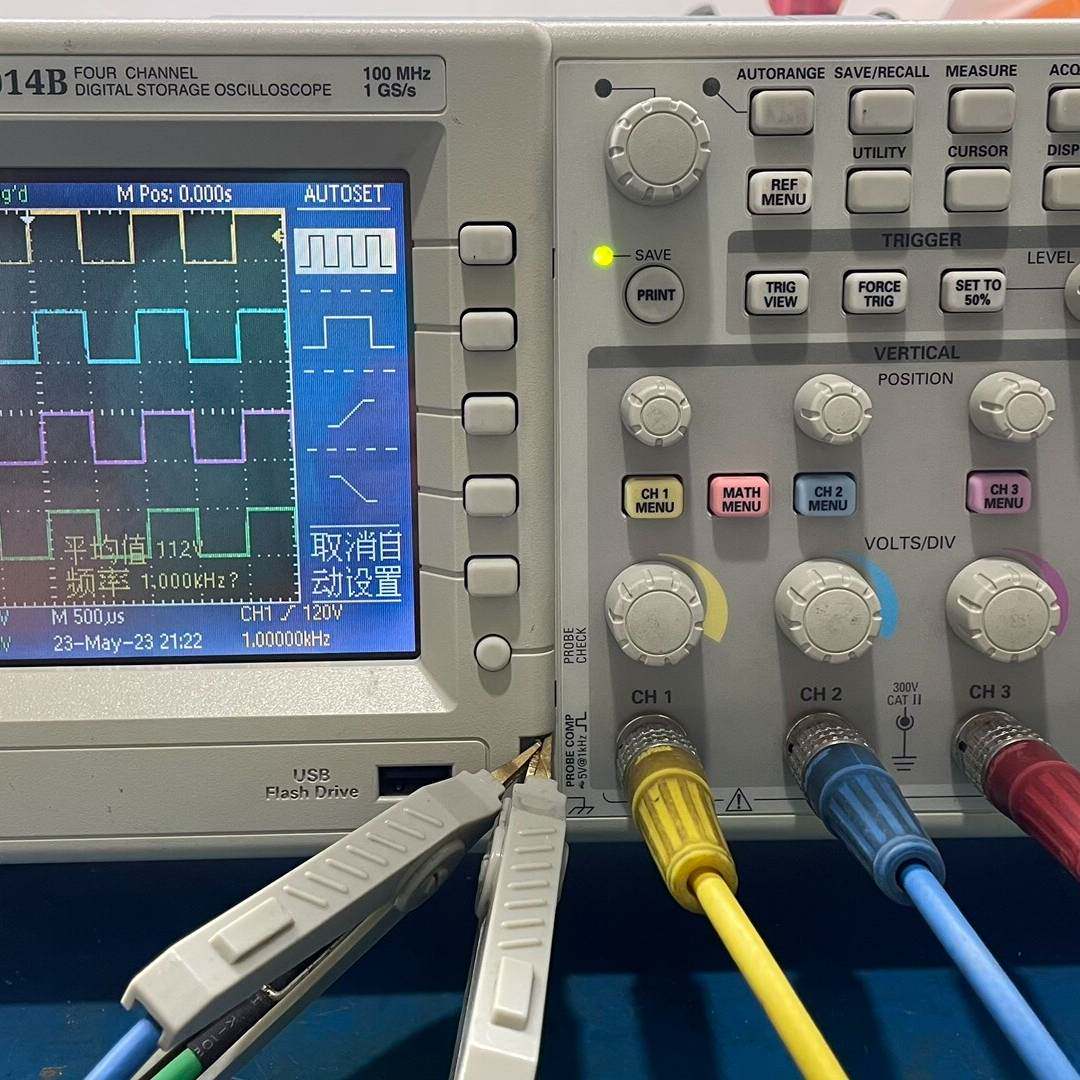 【议价】泰克 TDS2014B 包功能正常 屏幕有些颜
