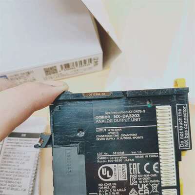 议价NX-DA3203欧姆龙PLC模块包邮顺丰9成新，2023