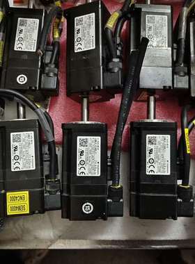 议价二手安川100w电机 SGMJV-01ADL21， SGMJ