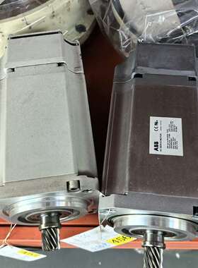 议价ABB机器人4轴电机，5轴电机，3HAC045064-001