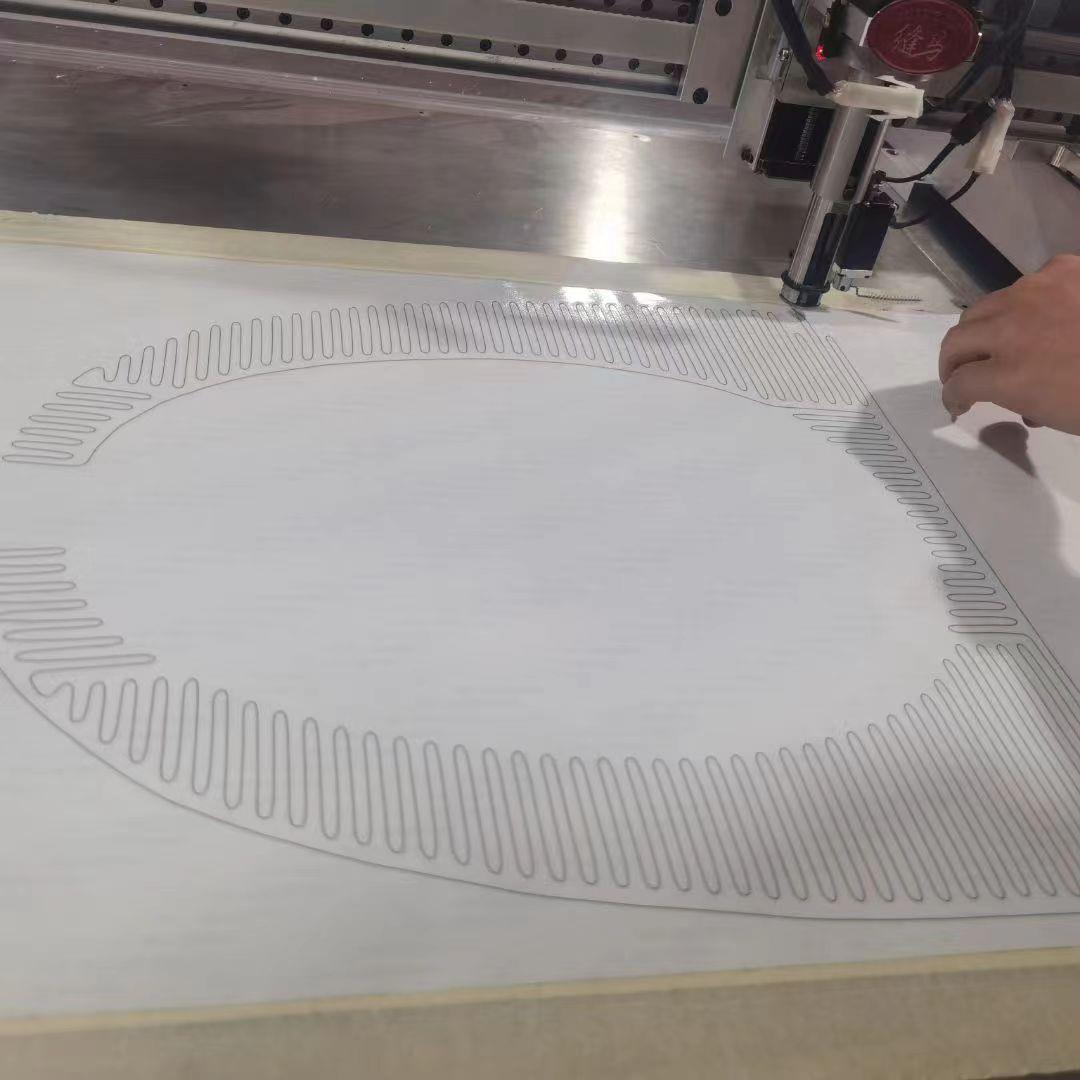 厂家直销汽车发热方向盘宠物垫发热片防雾镜马桶盖布线机排线机