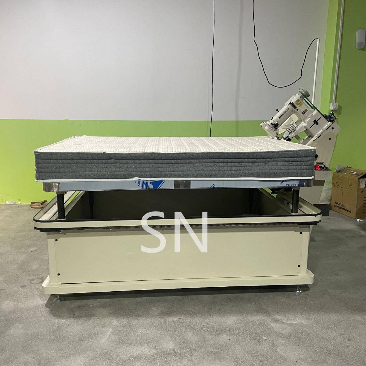 半自动床垫围边机WB2海棉弹簧席梦思床垫包边锁边缝纫机自动升降