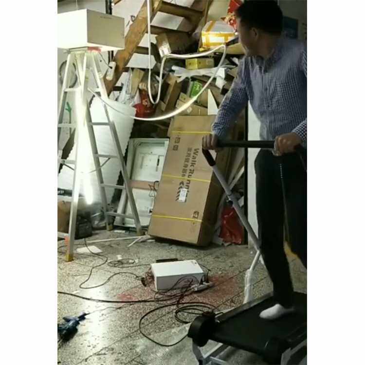 扭蛋机互动灯带游乐互动扭蛋机跑步活动科技跑步道具开启商场点亮