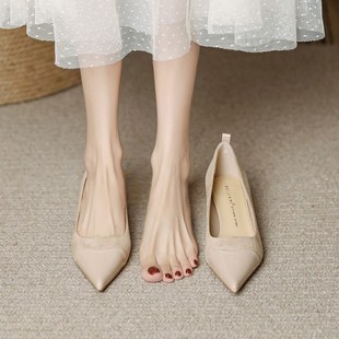 裸色尖头小跟猫跟气质软皮细跟单鞋高跟鞋女2M024春夏三公分不累