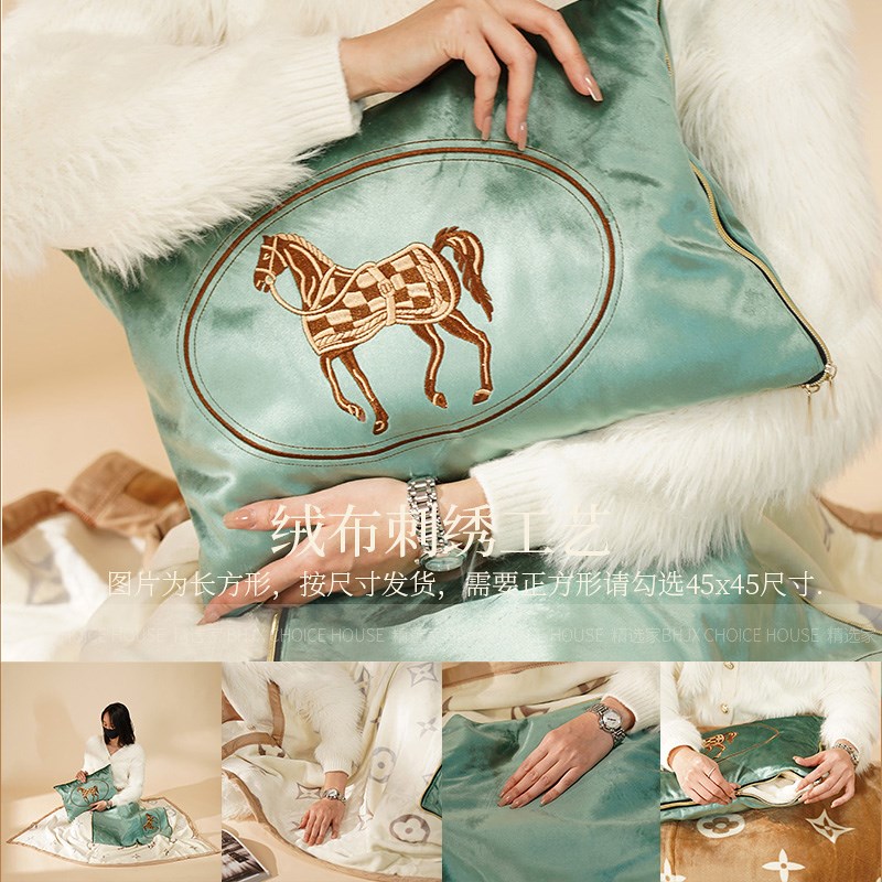 可折叠空调被抱枕被子两用汽车靠枕多功能午休车用V枕头毯子二合