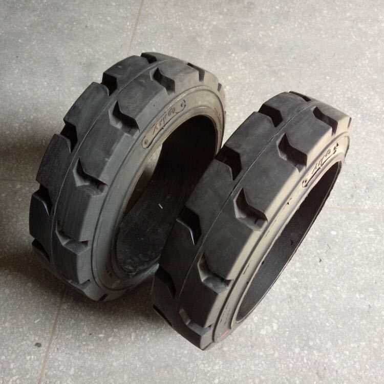 压配式实心轮胎16x5x10 1/2   16x6x10 1/2   16x7x10 1/2 配钢圈