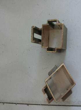 重庆赛力蒙电机刷握 270窑炼机二型刷架32*40 YRKS560-6 1000KW