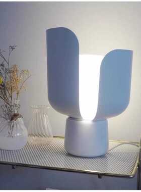 跨境意大利BLOM花瓣台灯可爱卡通儿童房床头灯卧室氛围感小夜灯