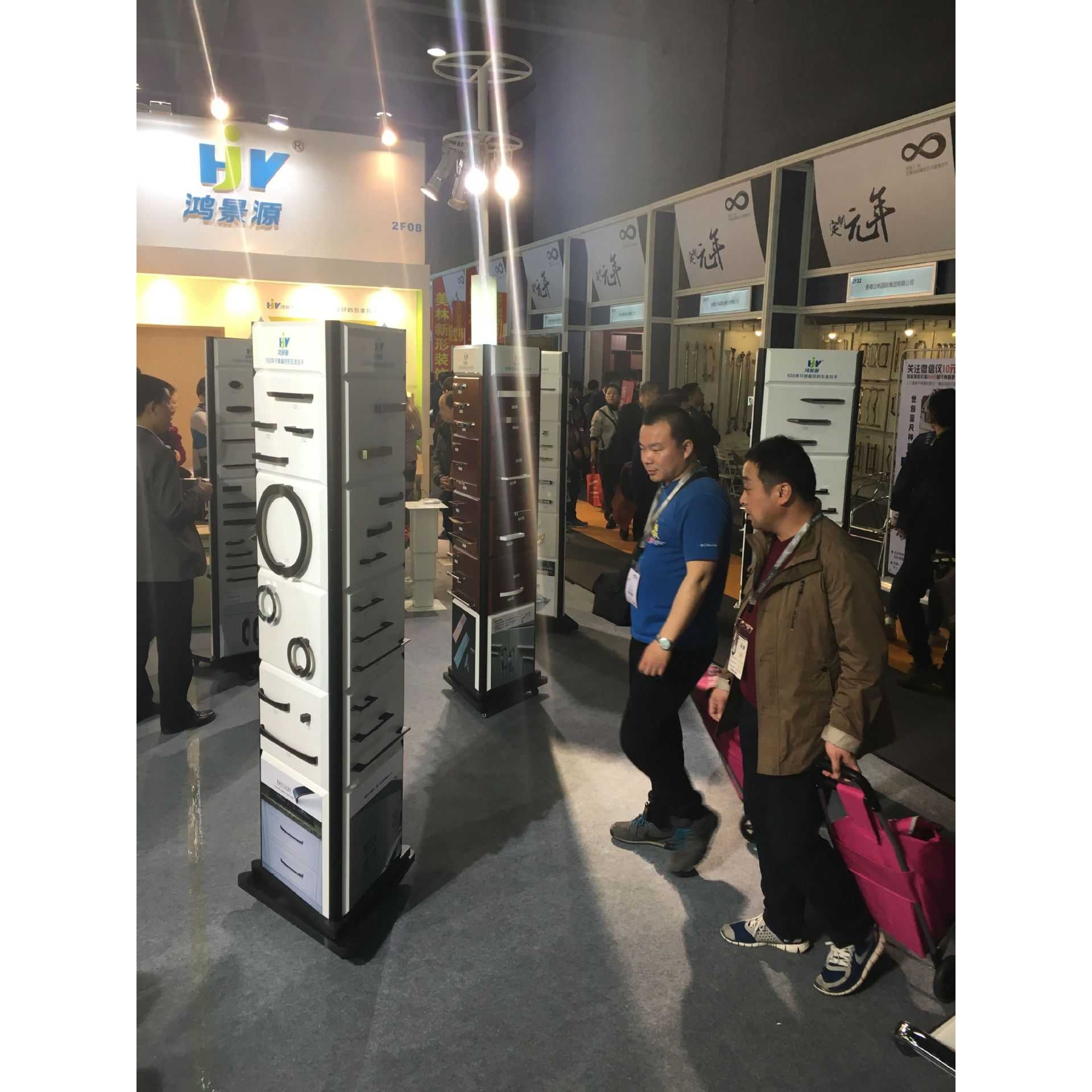 旋转三角样品展示架 五金把手门窗家具锁具展厅展览四角中岛展架