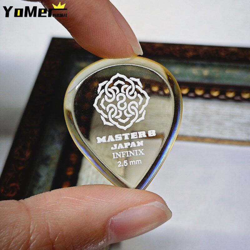 日产MASTER8l拨片吉他拨片2.5MM厚度半透明电吉他拨片防滑耐磨水