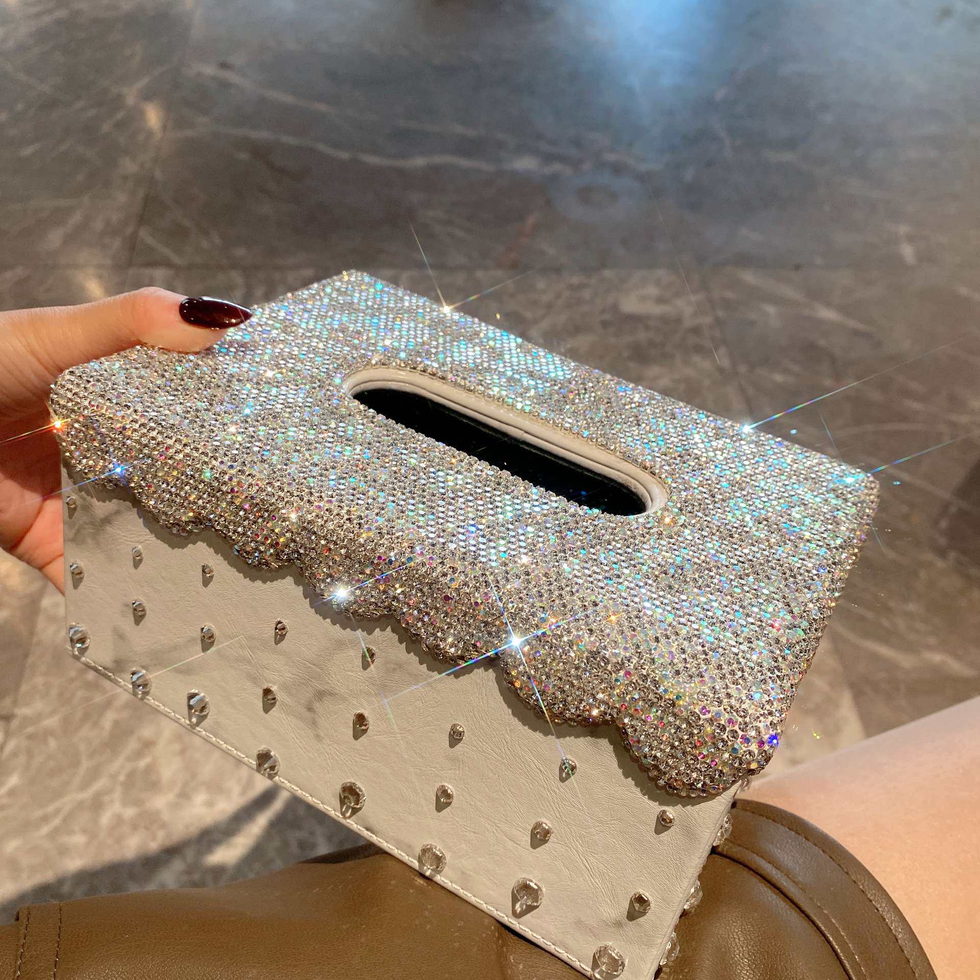 轻奢高颜值纸巾盒家用客厅餐桌高档镶钻抽纸盒桌面创意精致摆件潮,玩具/童车/益智/积木/模型,遥控车升级件/零配件,淘宝优惠券,粉丝福利购,淘宝优惠卷