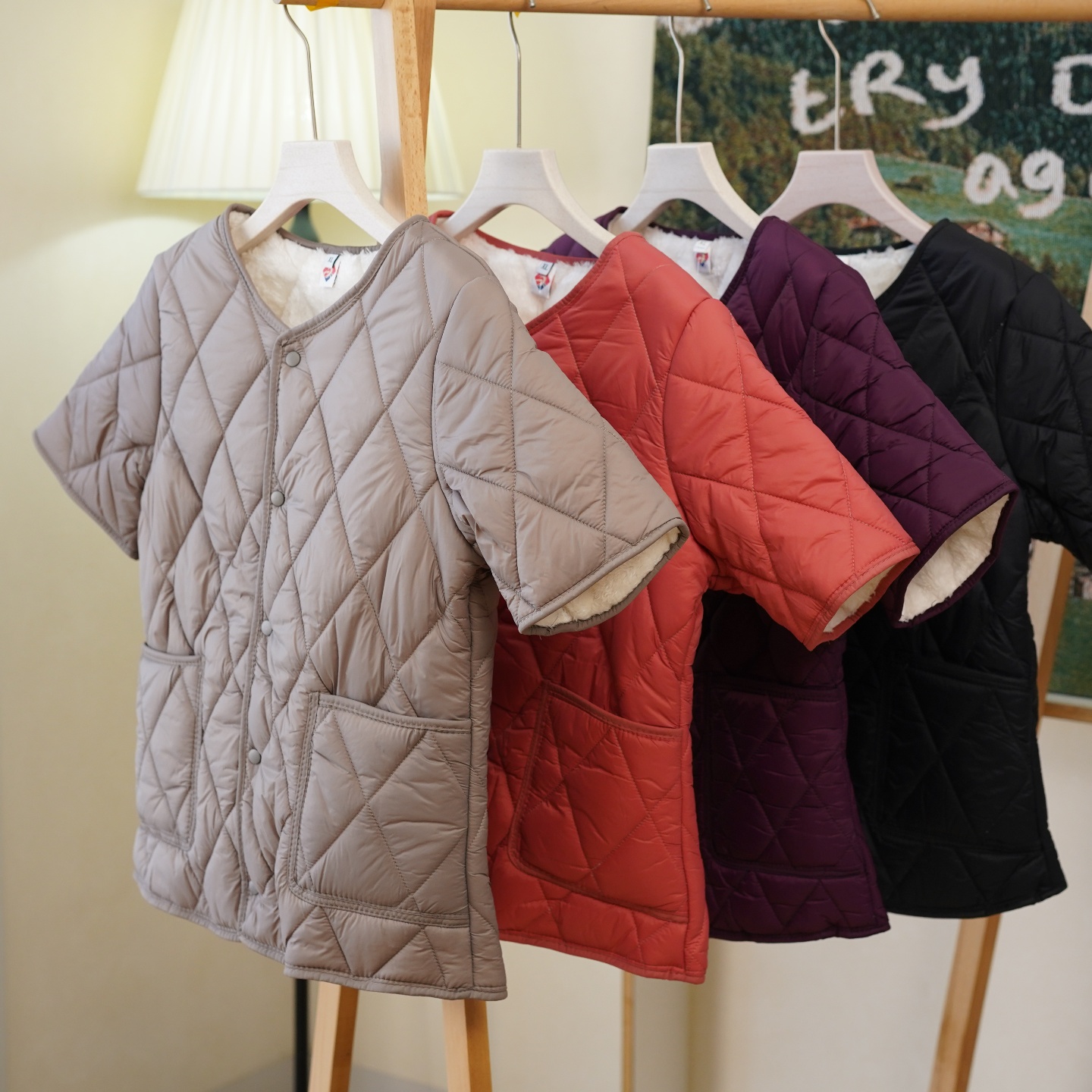 冬季加绒带袖马甲女妈妈装护肩短袖坎肩加厚中老年内胆工作服棉袄