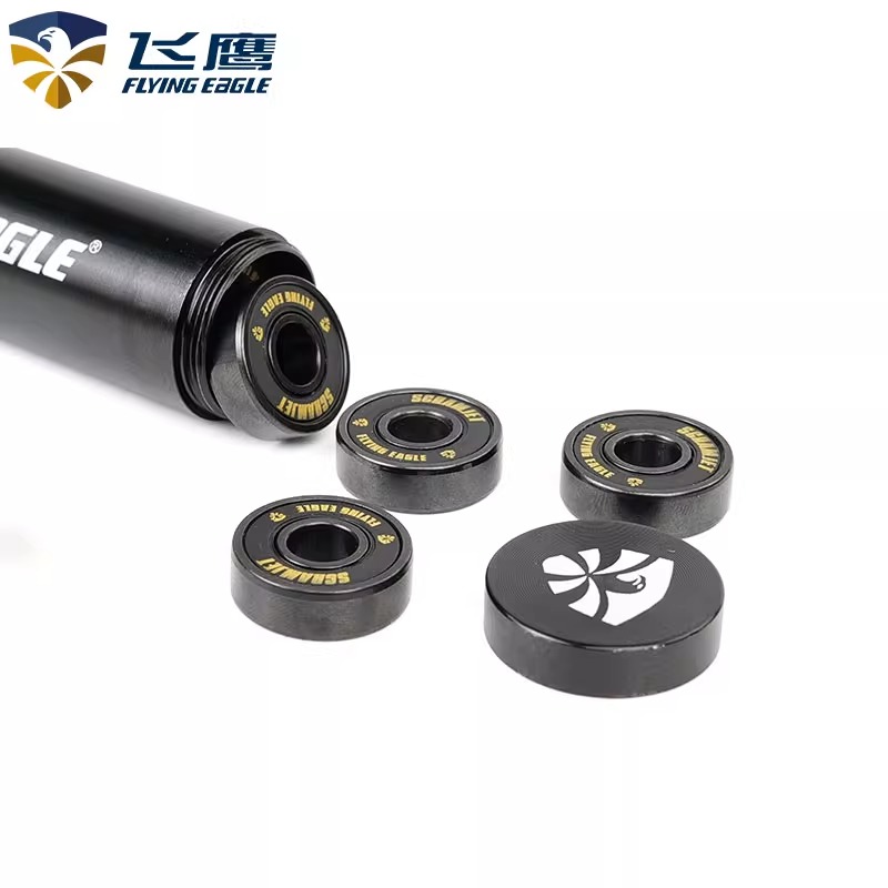 飞鹰轮滑轮滑鞋黑陶轴承