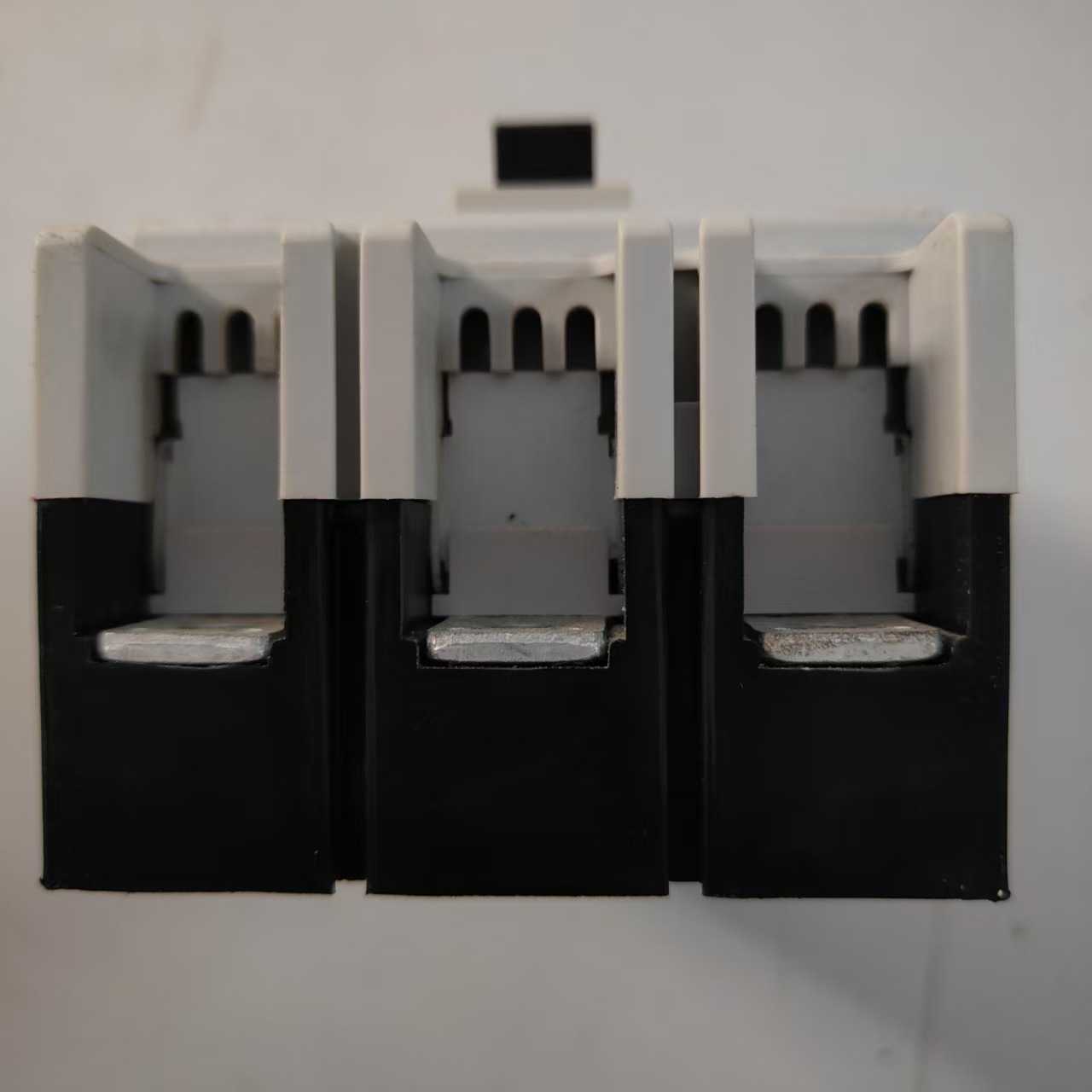 总制NF125-CW塑壳断路器3P空气开关63A 80A 100A 125A SW