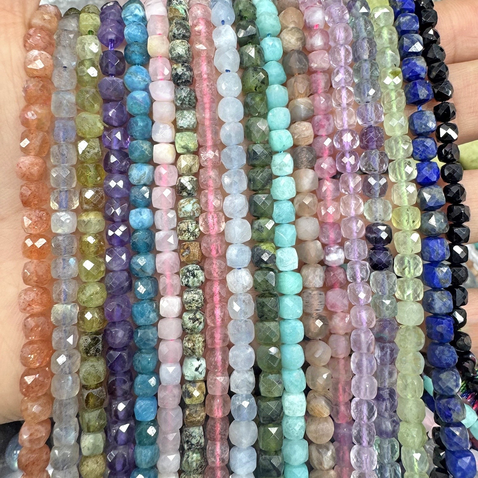 天然多彩宝石方糖形4&times;4DIY散珠水晶石青金石半成品串珠珠宝奇石